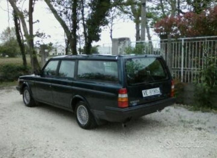 Usata Volvo Polar 109 CV (80 kW) 1992 Verde Station wagon