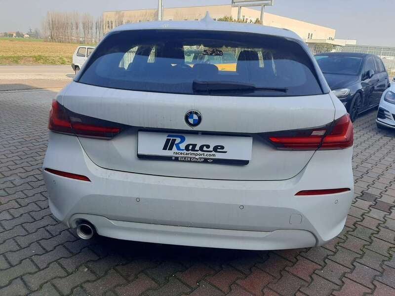 Usata BMW 118 Advantage 140 CV (102 kW) 2022 Bianco Utilitaria