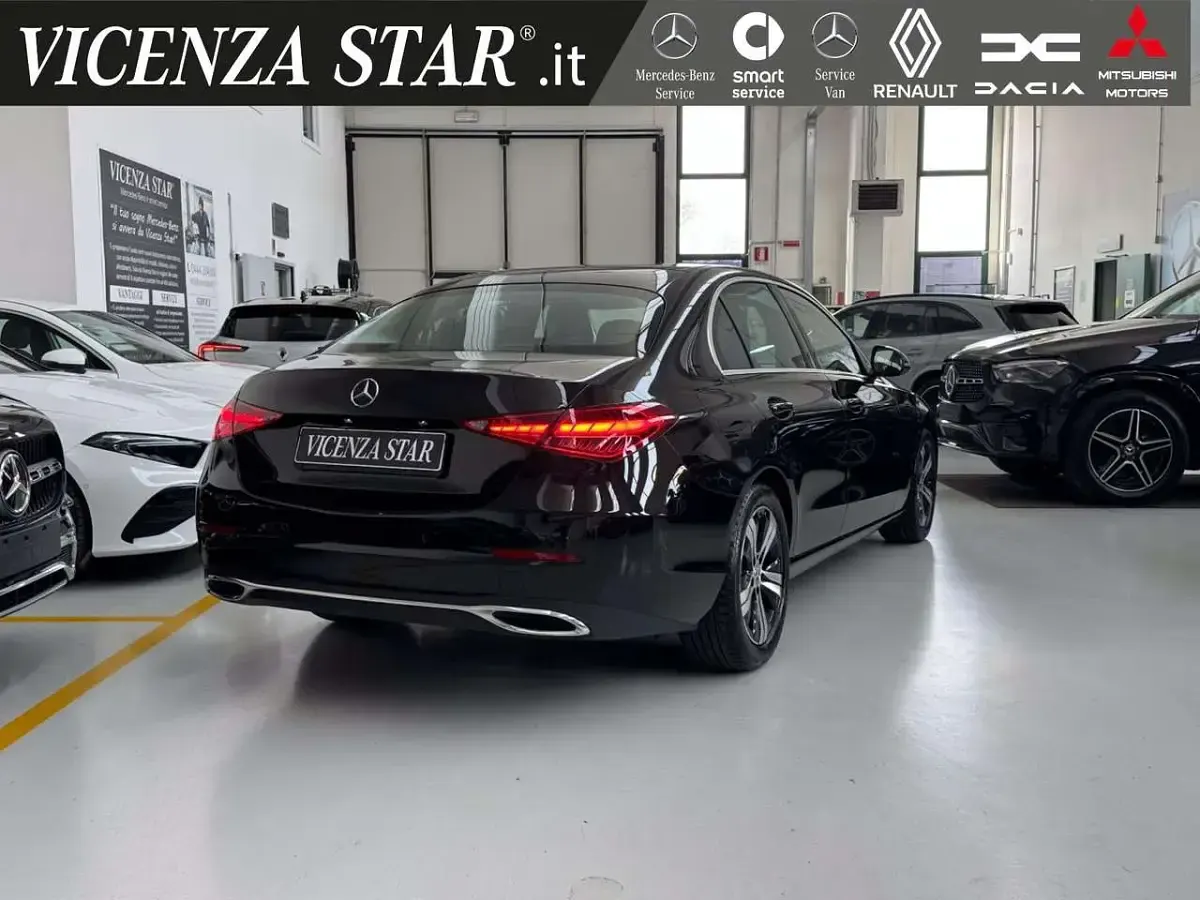 Usata Mercedes C200 Advanced 163 CV (119 kW) 2024 Nero ossidiana Berlina