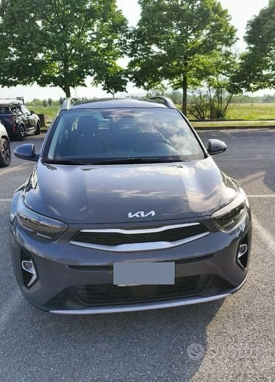 Usata Kia Stonic Urban 84 CV (61 kW) 2023 Grigio SUV