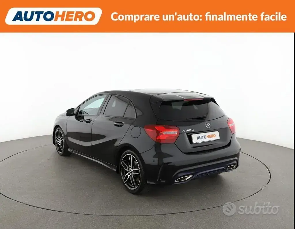 Usata Mercedes A180 Premium 110 CV (80 kW) 2017 Nero Berlina