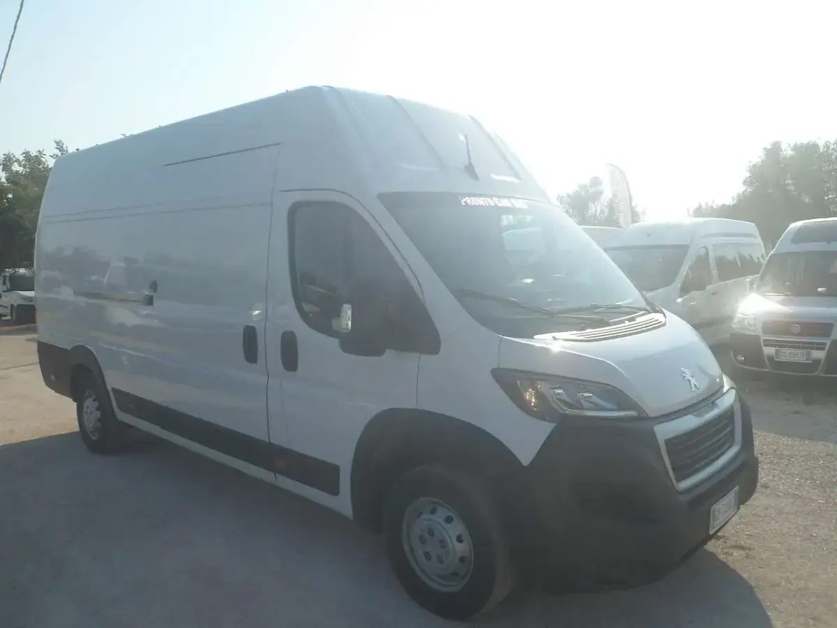 Usata Fiat Ducato 165 CV (121 kW) 2022 Bianco Furgone