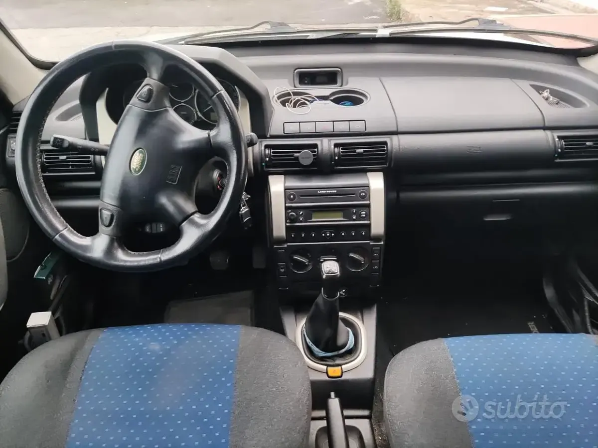 Usata Land Rover Freelander 111 CV (81 kW) 2004 Grigio SUV