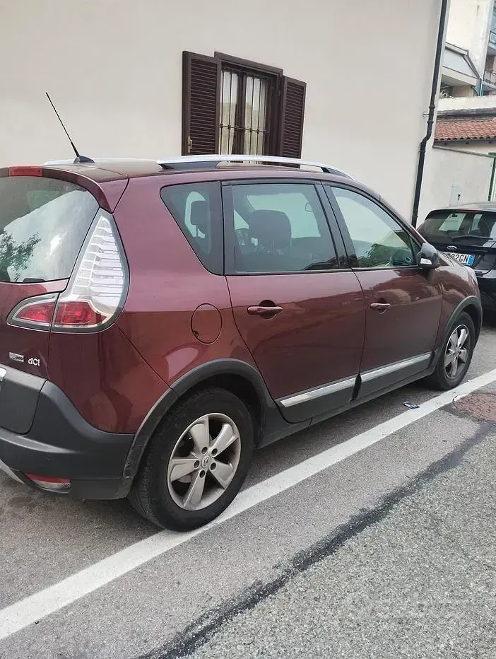 Occasion Renault Scenic E-Tech 110 PK (80 kW) 2015 Bruin MPV