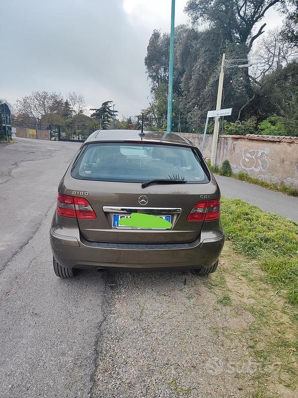 Usata Mercedes B180 109 CV (80 kW) 2011 Utilitaria