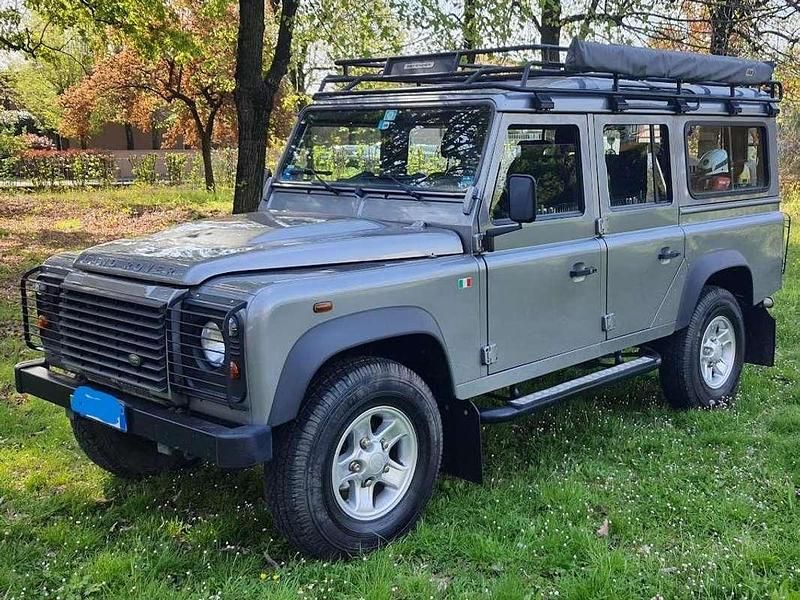 Usata Land Rover Defender 122 CV (89 kW) 2012 Grigio Station wagon