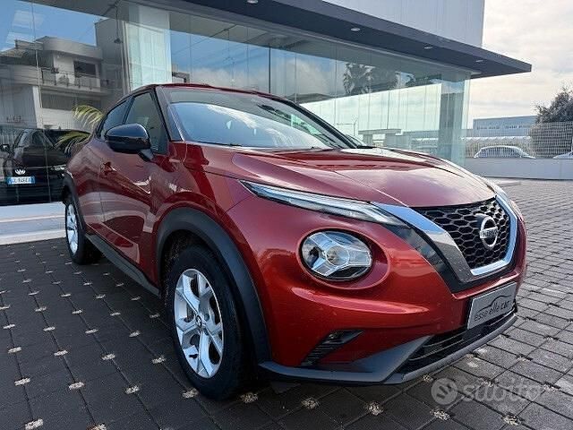 Usata Nissan Juke Acenta 117 CV (86 kW) 2020 Arancione SUV
