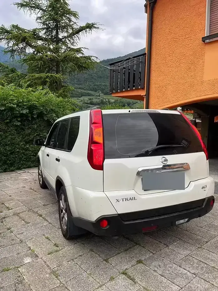 Usata Nissan X-Trail 150 CV (110 kW) 2008 Bianco SUV
