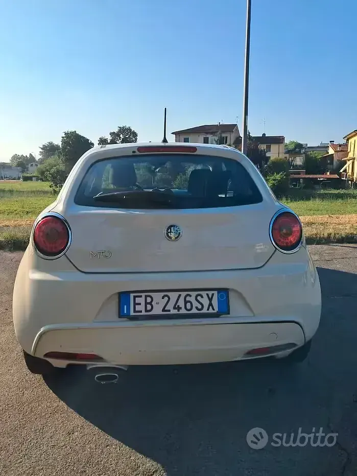 Usata Alfa Romeo MiTo 79 CV (58 kW) 2010 Bianco Utilitaria