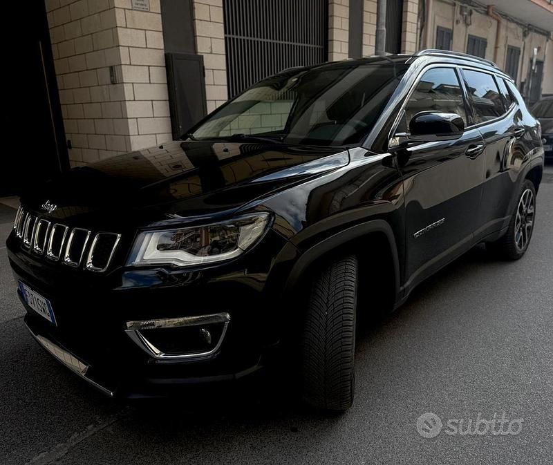 Usata Jeep Compass Limited 140 CV (102 kW) 2019 Nero SUV