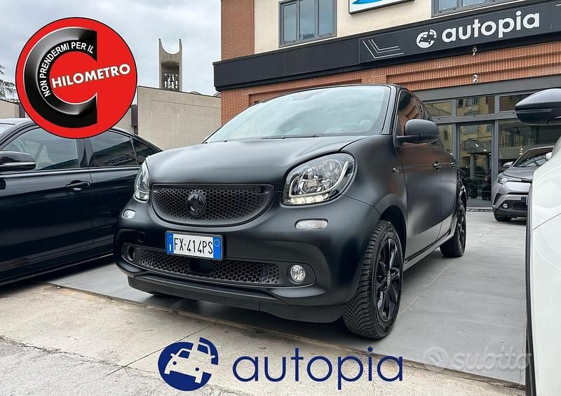 Usata Smart ForFour 71 CV (52 kW) 2019 Nero Utilitaria