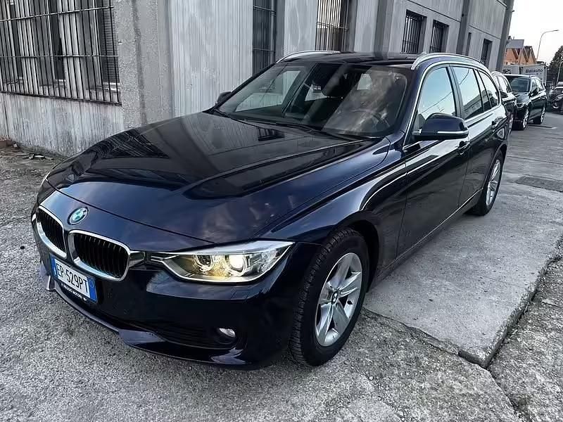 Usata BMW 320 Sport Line 183 CV (134 kW) 2013 Blu Station wagon