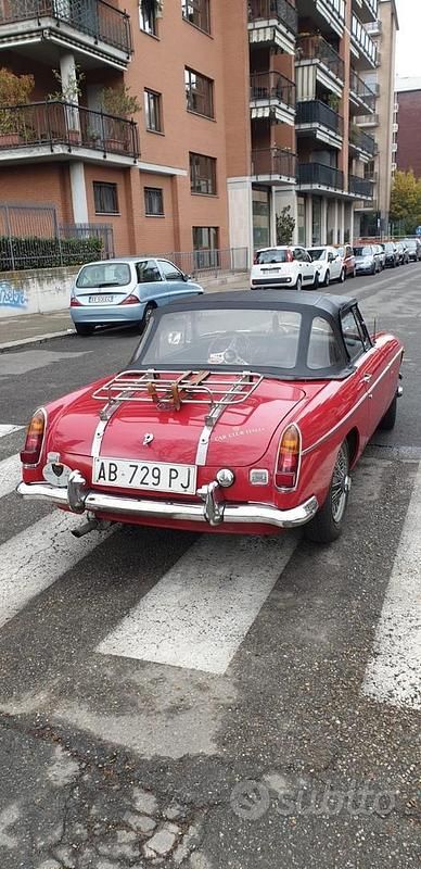 Usata MG B 1960 Rosso Cabrio
