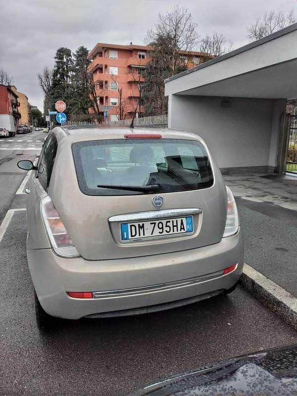 Usata Lancia Ypsilon 60 CV (44 kW) 2007 Utilitaria