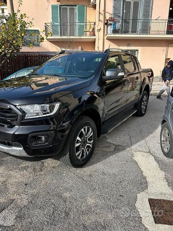 Usata Ford Ranger 213 CV (156 kW) 2023 Nero Pick-up