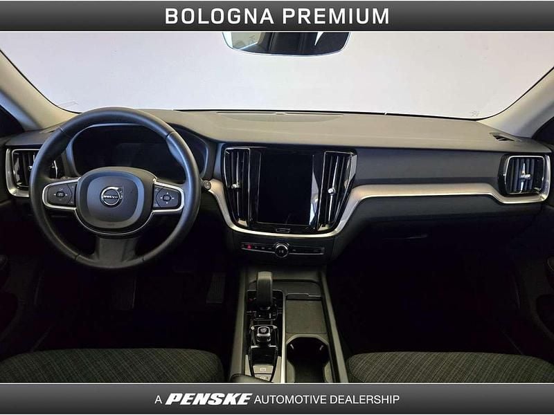 Usata Volvo V60 Core 197 CV (144 kW) 2022 Grigio Station wagon