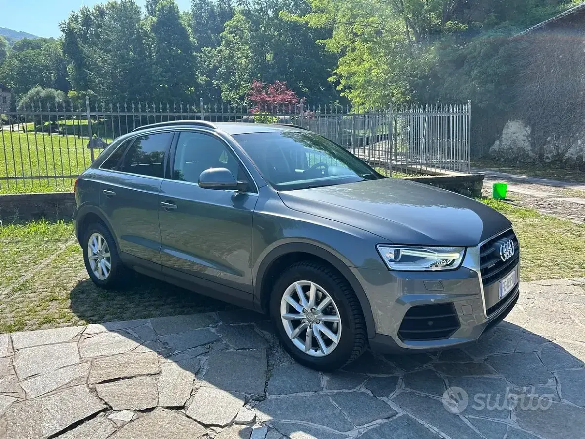 Usata Audi Q3 Design 150 CV (110 kW) 2016 Grigio SUV