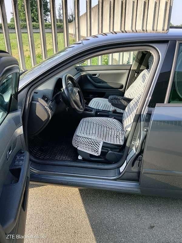 Usata Audi A4 150 CV (110 kW) 2003 Grigio Berlina