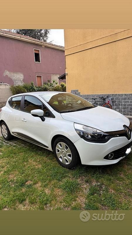 Usata Renault Clio IV 58 CV (42 kW) 2012 Bianco Utilitaria