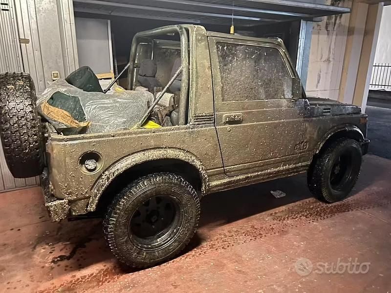 Usata Suzuki Samurai 64 CV (47 kW) 1992 Verde SUV