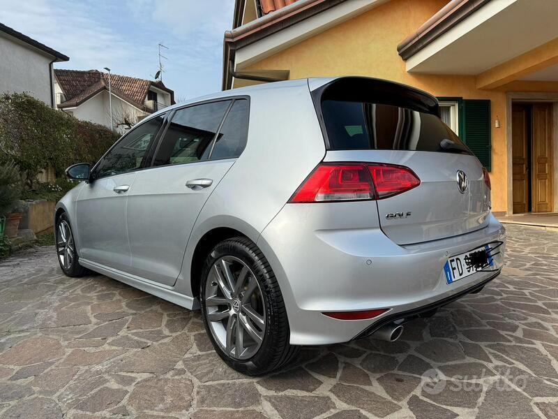 Usato 2016 VW Golf VII 1.6 Diesel 110 CV (12.700 €)