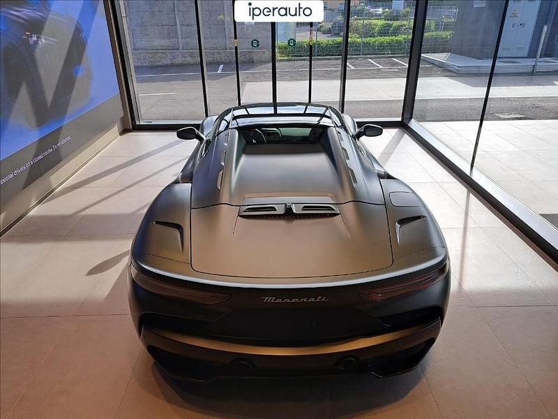 Nuova Maserati MC20 630 CV (463 kW) 2025 Verde opaco
