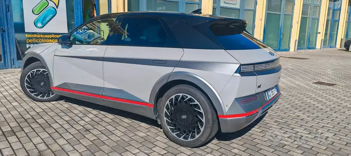 Usata Hyundai Ioniq 75 kW (103 CV) 2021 Grigio Utilitaria