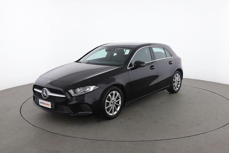 Usata Mercedes A180 136 CV (100 kW) 2021 Nero