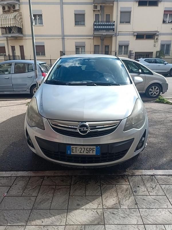 Usata Opel Corsa 95 CV (69 kW) 2014 Utilitaria