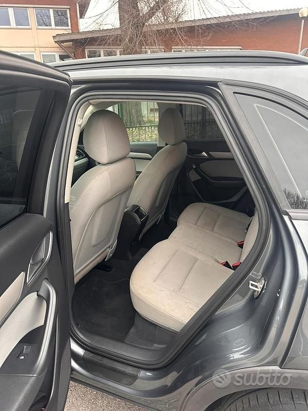 Usata Audi Q3 Comfort 177 CV (130 kW) 2013 Grigio SUV