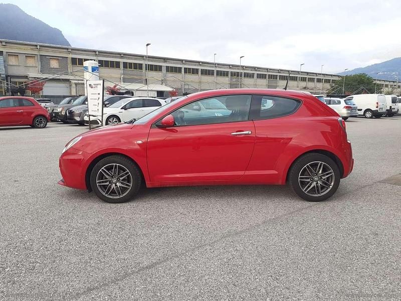 Usata Alfa Romeo MiTo 120 CV (88 kW) 2017 Rosso Utilitaria
