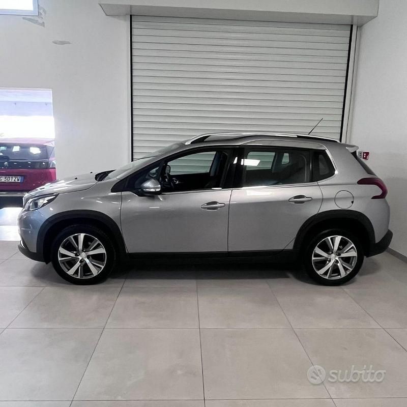 Usata Peugeot 2008 Allure 2019 Grigio SUV