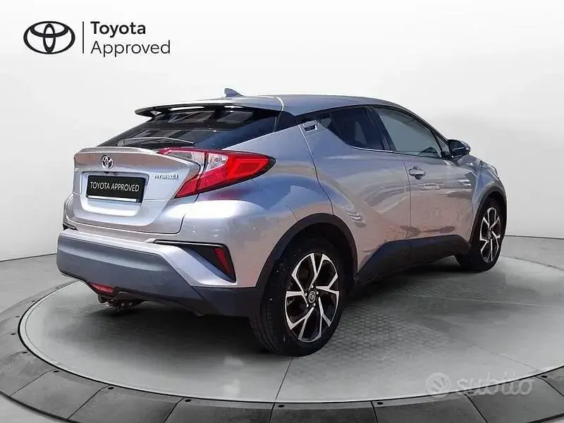 Usata Toyota C-HR Trend 122 CV (89 kW) 2019 Grigio SUV