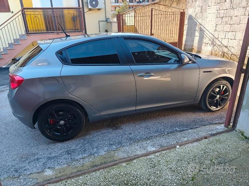 Usata Alfa Romeo Giulietta 2015 Grigio Utilitaria