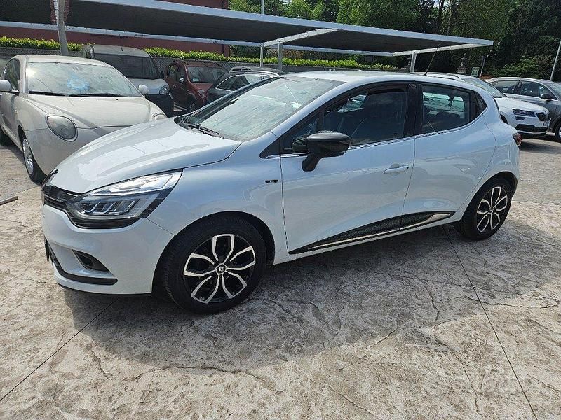 Second-hand Renault Clio IV Intens 90 CP (66 kW) 2019 Alb Berlinǎ