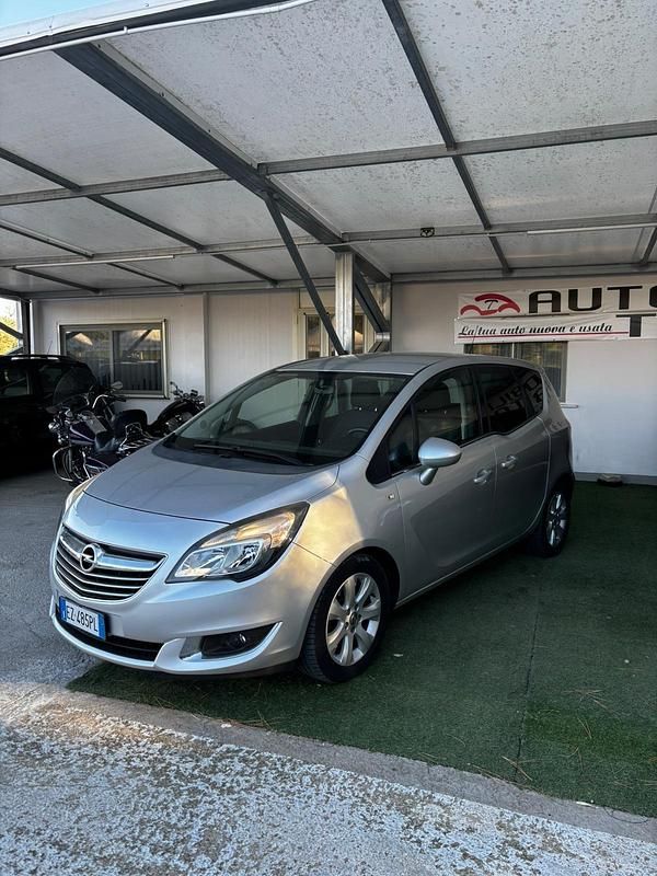 Usata Opel Meriva Cosmo 95 CV (69 kW) 2015 Grigio Monovolume