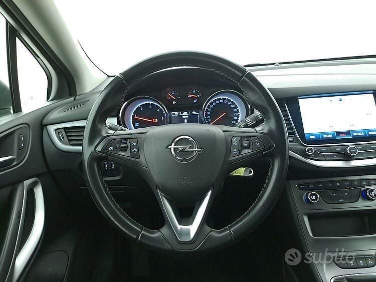 Usata Opel Astra Business 110 CV (80 kW) 2018 Grigio Station wagon