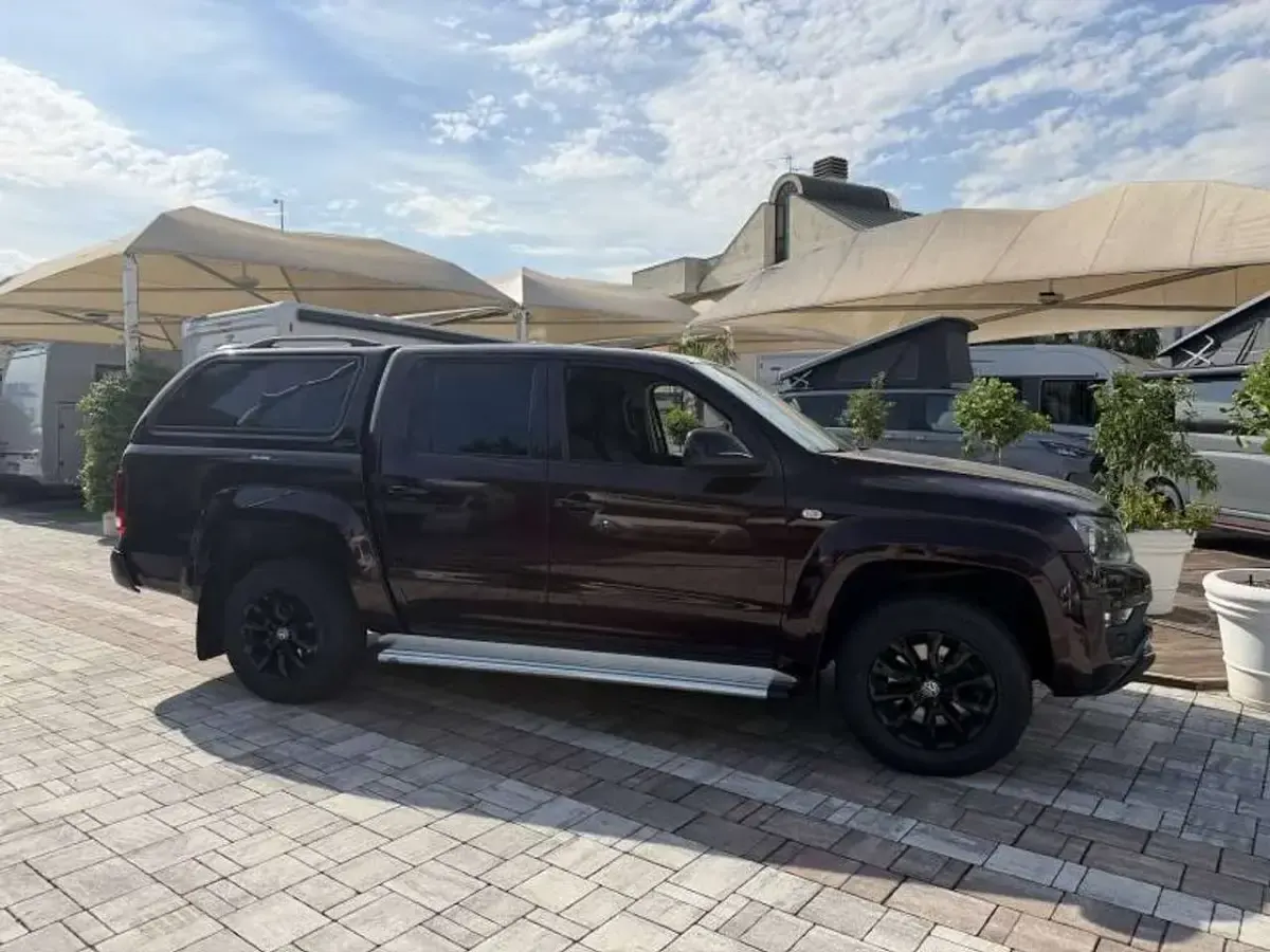 Usata VW Amarok Comfortline 204 CV (150 kW) 2019 Marrone Pick-up