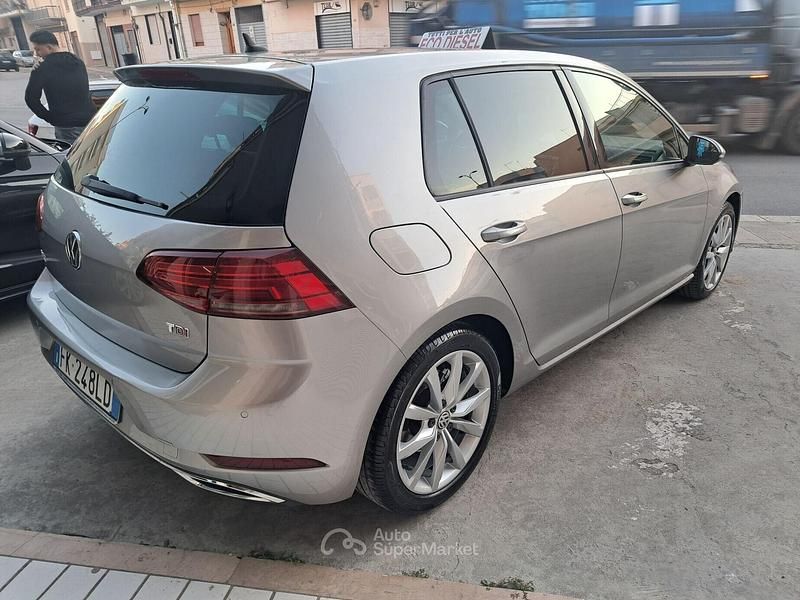 Usata VW Golf VII Executive 116 CV (85 kW) 2017 Gray Berlina