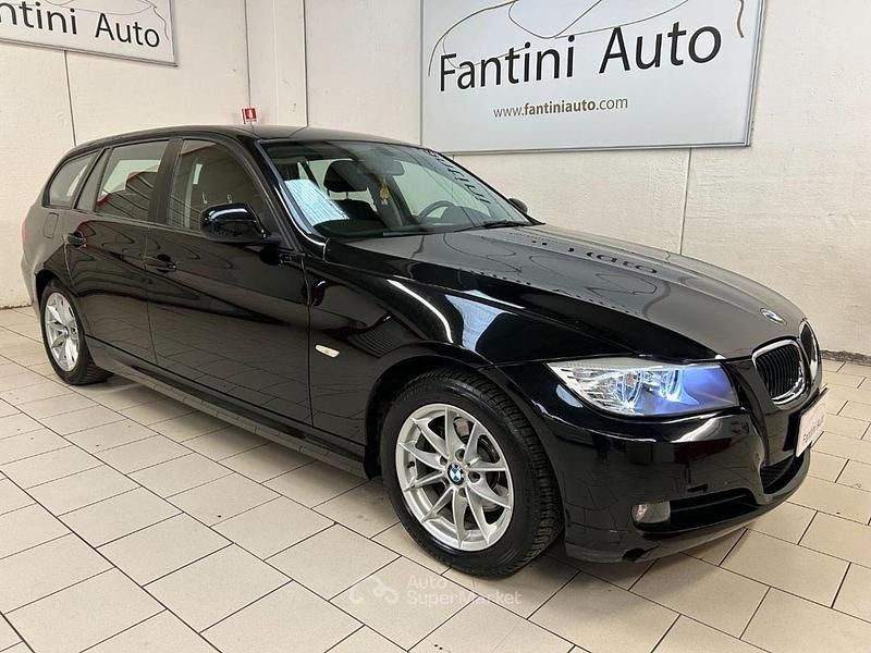 Nero Usata 2011 BMW 316 Station wagon | 4900 € (Buon prezzo) - Immagine 1/4