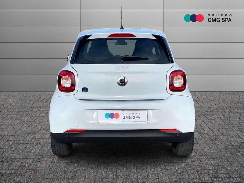 Usata Smart ForFour Electric Drive Passion 60 kW (82 CV) 2021 Bianco Berlina