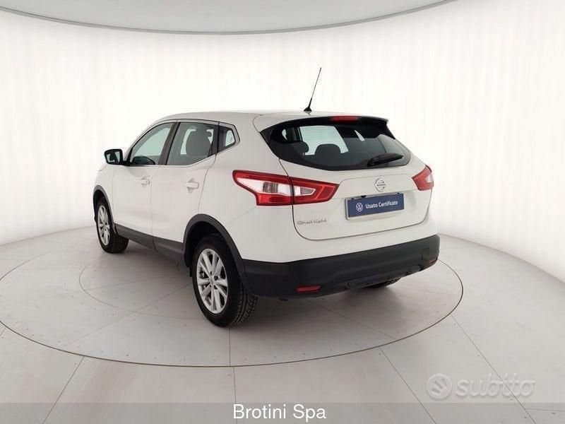 Usata Nissan Qashqai Acenta 110 CV (80 kW) 2017 Bianco SUV