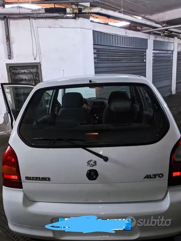 Usata Suzuki Alto 63 CV (46 kW) 2004 Bianco Utilitaria