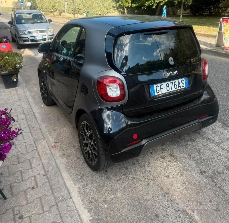 Usata Smart ForTwo Coupé 71 CV (52 kW) 2019 Utilitaria