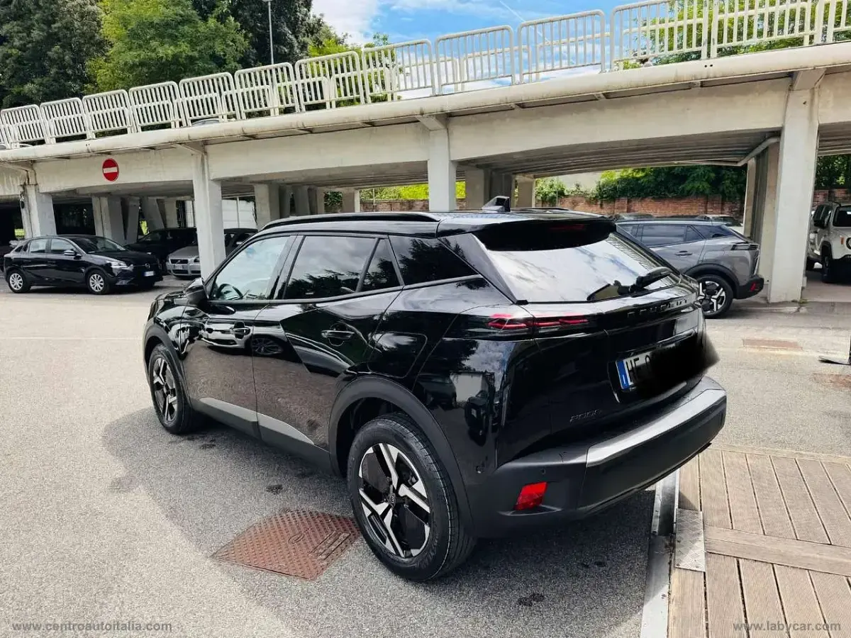 Nuova Peugeot 2008 Allure 101 CV (74 kW) 2026 Nero SUV