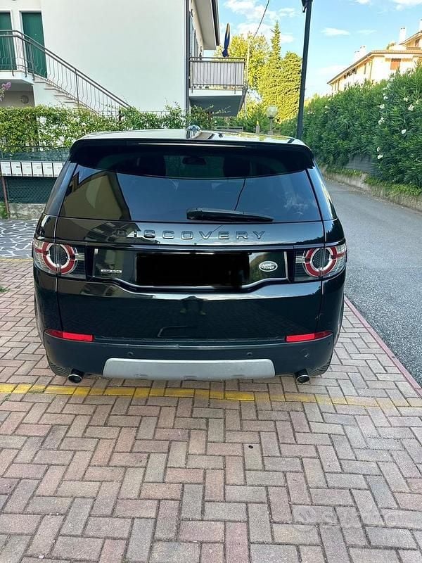 Usata Land Rover Discovery Sport HSE Luxury 190 CV (139 kW) 2015 Nero SUV