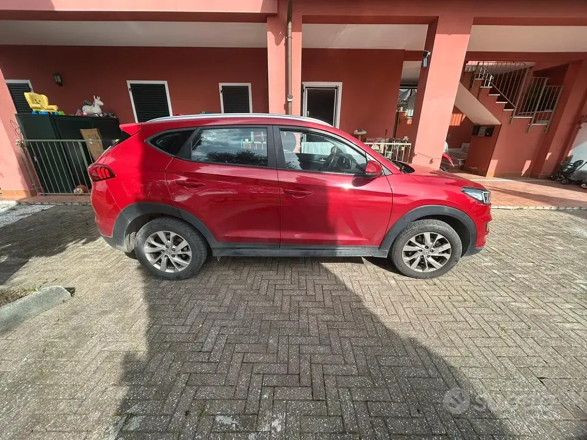 Usata Hyundai Tucson 116 CV (85 kW) 2019 Rosso SUV