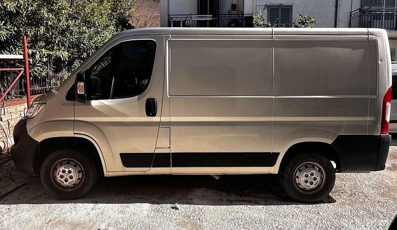 Usata Citroën Jumper 131 CV (96 kW) 2020 Oro Monovolume