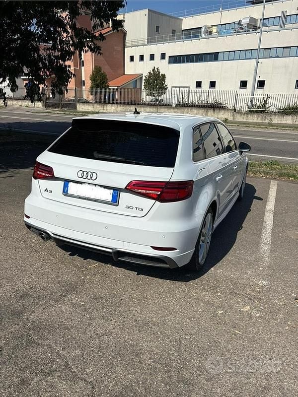 Usata Audi A3 S-Line 116 CV (85 kW) 2019 Bianco Berlina