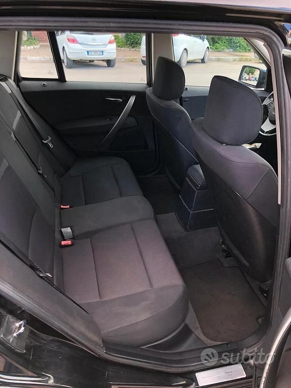 Usata BMW X3 150 CV (110 kW) 2006 Nero SUV